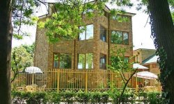 в Малореченском