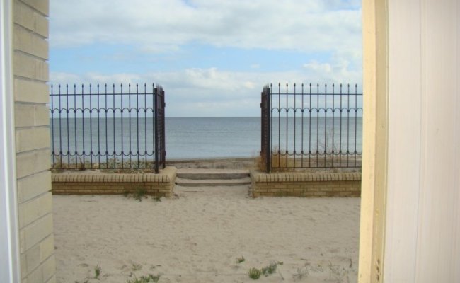 Отдых на Азовском море в Донецкой области