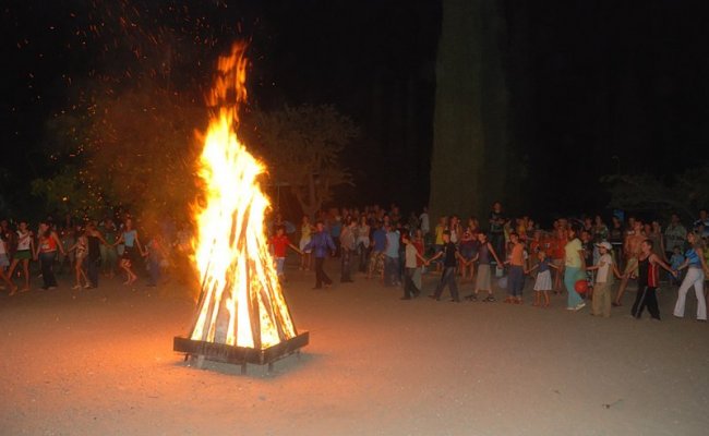 Сатера, костер