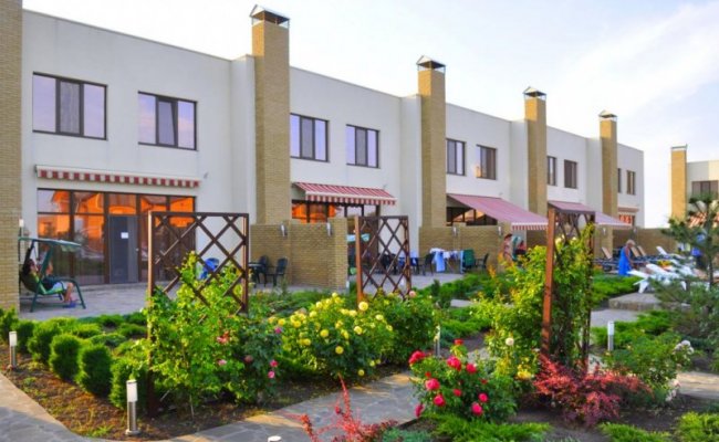 Отельный комплекс "Eau Claire", территория Отельный комплекс "Eau Claire", территория