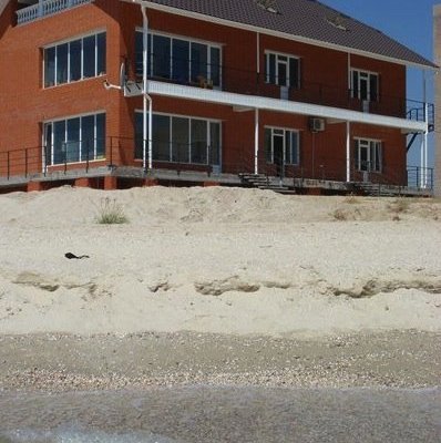 Вид с моря на Bona Dea Вид с моря на Bona Dea