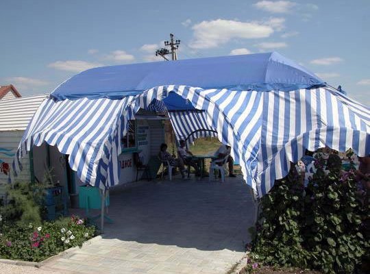 Бар на пляже в Приморском Посаде