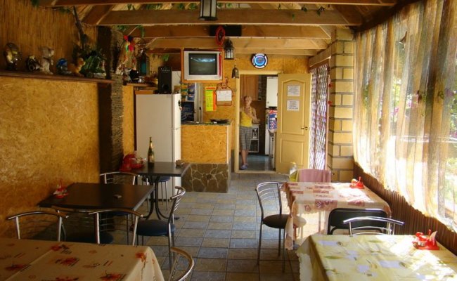 Семейный отдых на море, Железный Порт