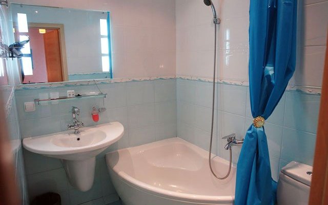 Отель при дельфинарии "Немо"