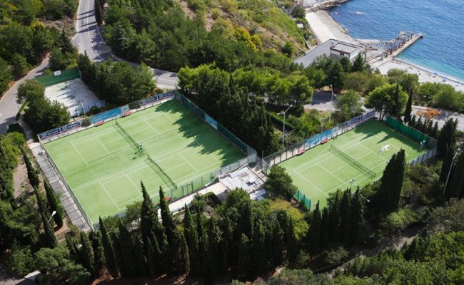 Большой тенис, тенисный корт в Ялте