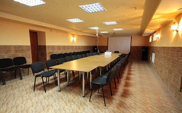 Коференц зал, Евпатория