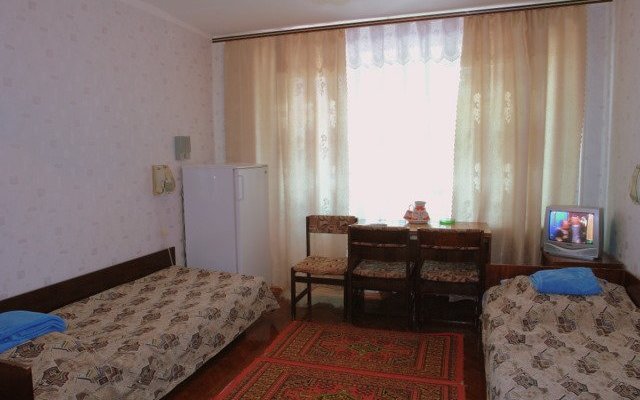 ТОК "Евпатория" расположен в городе Евпатория