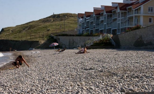 Пляж Орджоникидзе, Черное море