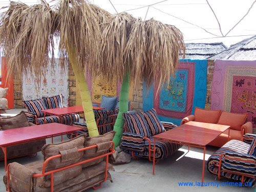 Отдых на море для молодежи