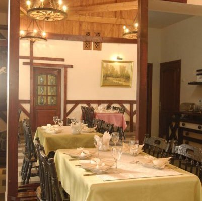 Ресторан отеля "Перлина Карпат"