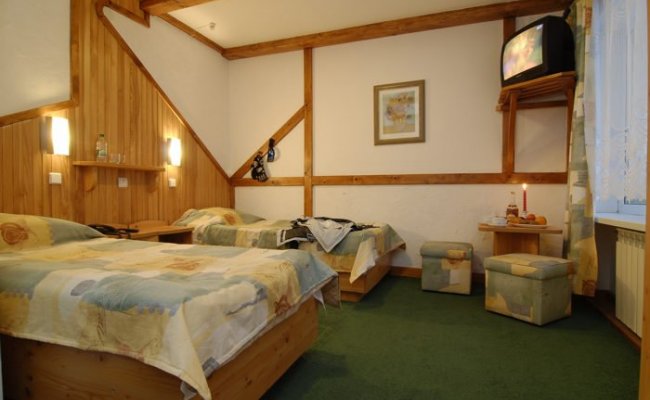 Летний и Зимний отдых, Отель "Перлина Карпат"