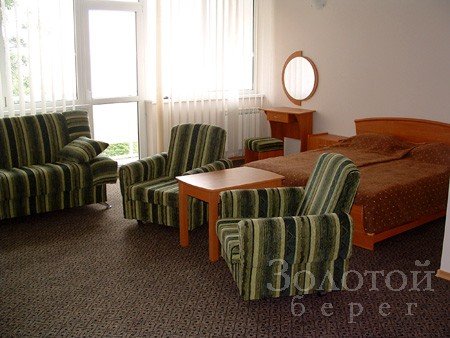 Отдых и лечение на море, Санаторий "Золотой берег"
