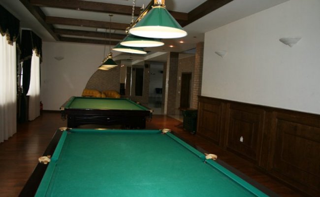 Развлеченя в Луцке, Гостиница "Мотор"