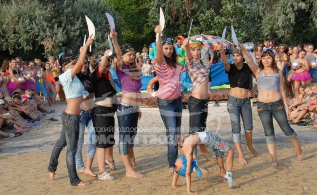 Отдых для детей в ДОЦ "Красная гвоздика"