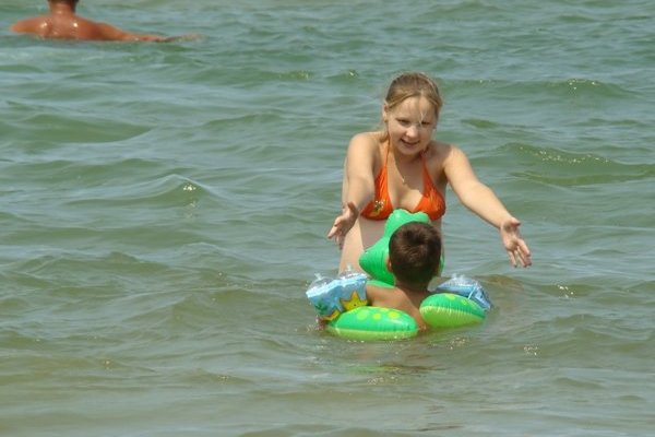 Купания в Черном море, Феодосия