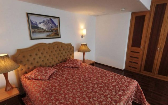 Отдых у моря, Отель "Море"