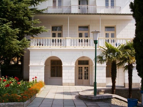 Отдых в Алуште, Профессорский уголок