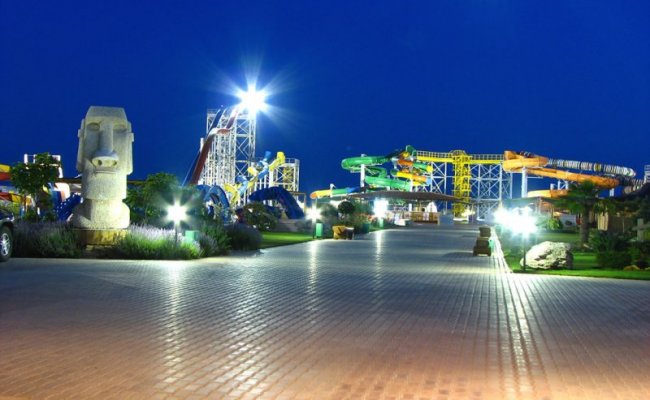 Ночной Аквапарк "Банановая Республика"