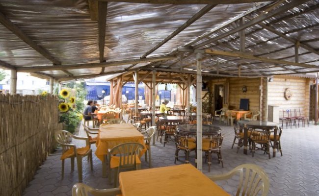 Вкусно поесть в Кирилловке, ресторанчик "Хуторок"