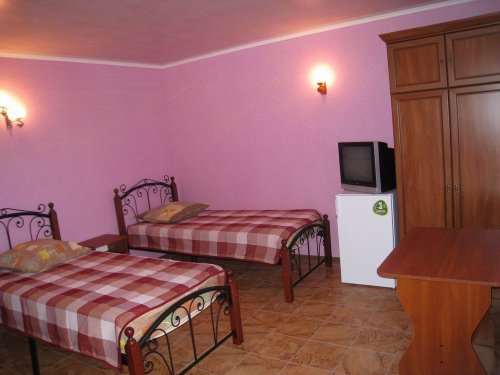 Чаривная 32, Кирилловка