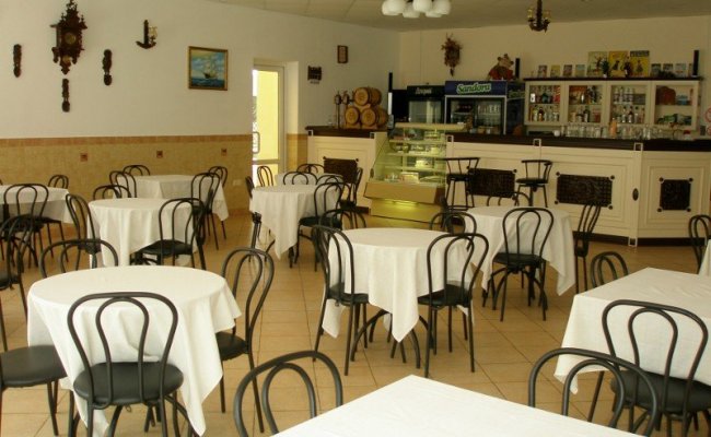 Отель-кафе "Шоколад", Затока