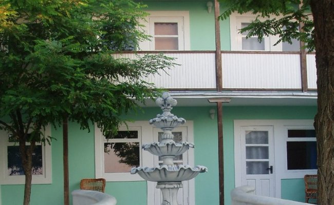 Затока, База отдыха "Водограй"