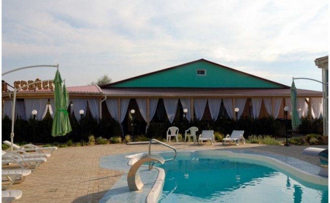 ГК "Эдем", бассейн