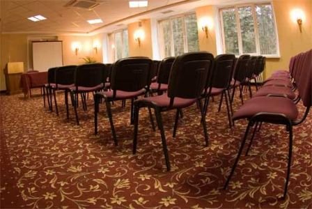 Конференц-зал на 100 человек