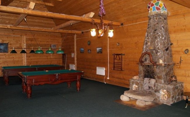 Бильярд, камин