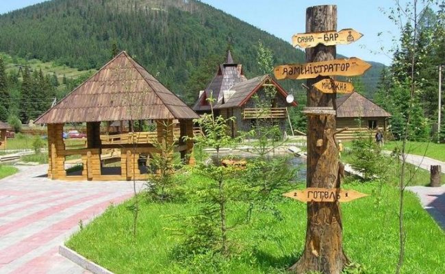 Отдых в Мысливке, "Медведь"