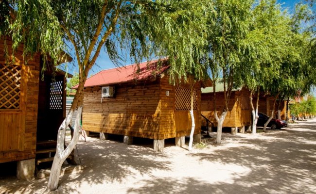 Отдых на берегу моря в Кирилловке